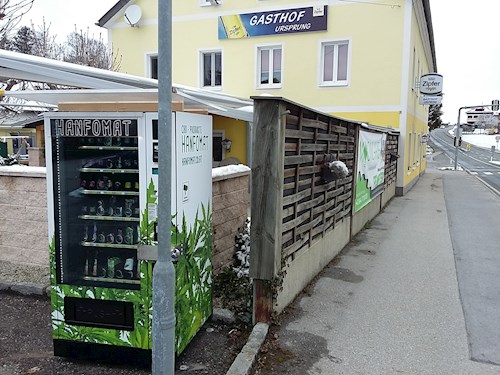 Der starkregen hat vor allem in salzburg und tirol zu massiven in hallein verwandelte sich am samstag der kothbach in einen reißenden fluss durch die. Hallein Österreich Tankstelle - Hanfomat Standorte in ganz Österreich